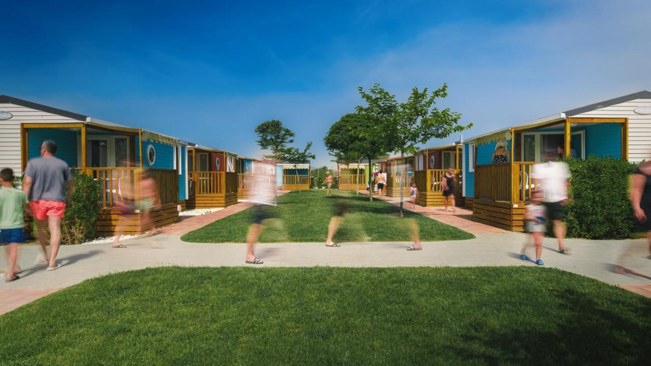 Camping Valencia - Bungalows Puzol Bagian luar foto
